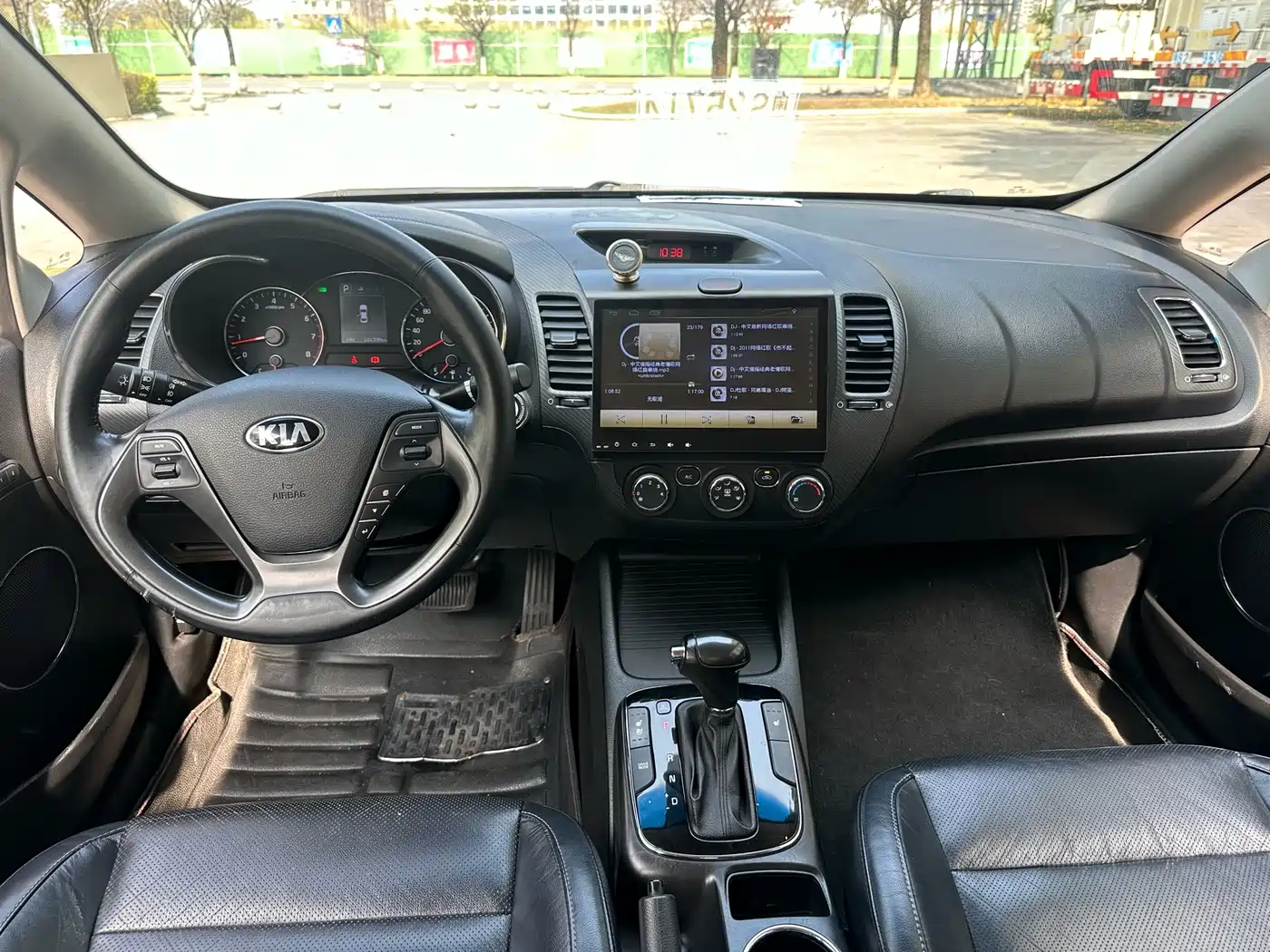 Kia K3 2016 1.6L Automatic GLS фото 5
