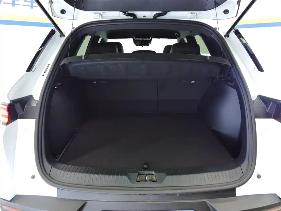 BYD Song Pro New Energy 2025 2nd Generation Smart Drive Edition DM-i 75KM Leading Type фото 4