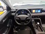 Фото 11 - Roewe i5