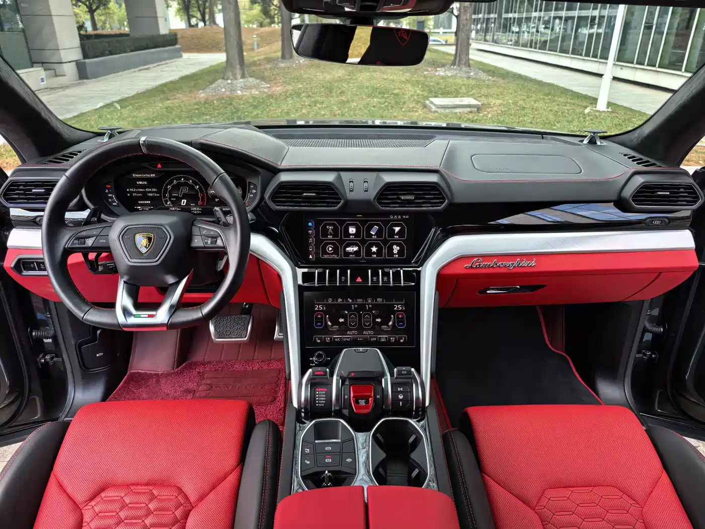 Lamborghini Urus 2021 4.0T V8 фото 24