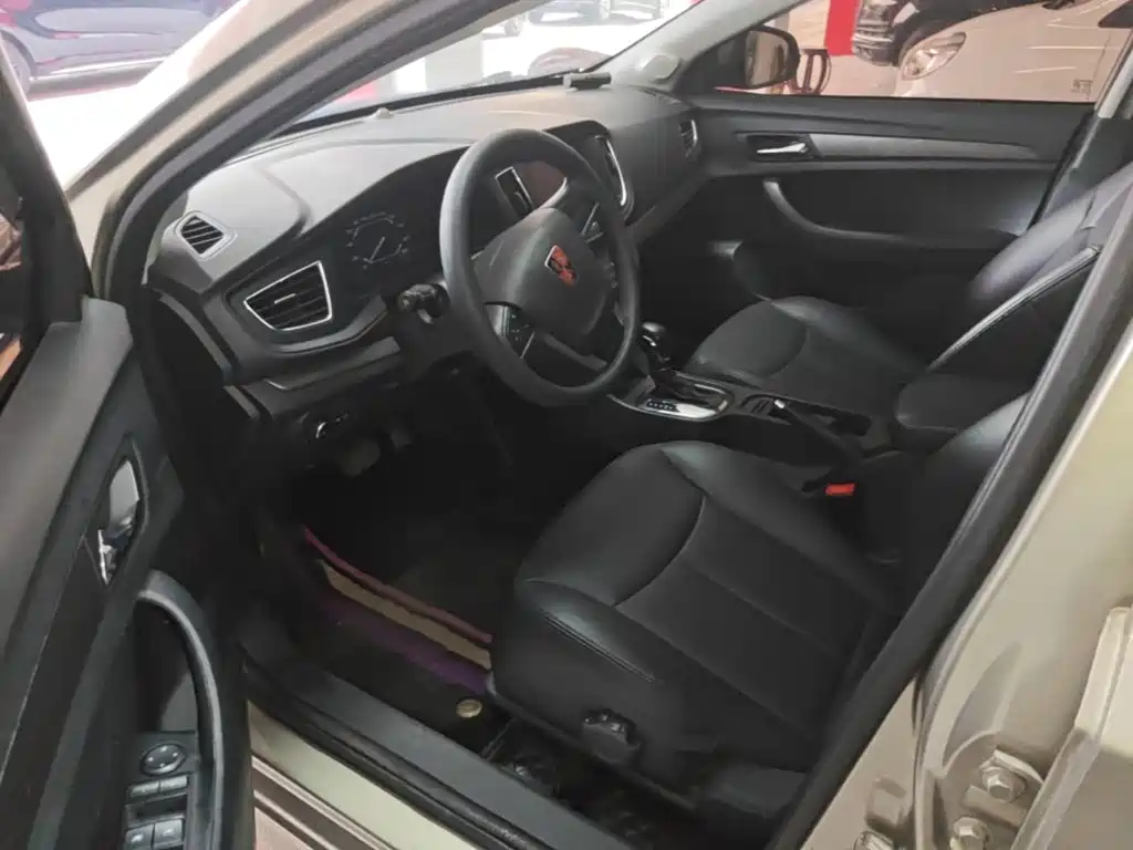 Roewe 360 2017 2017 1.5L Auto Luxury Edition