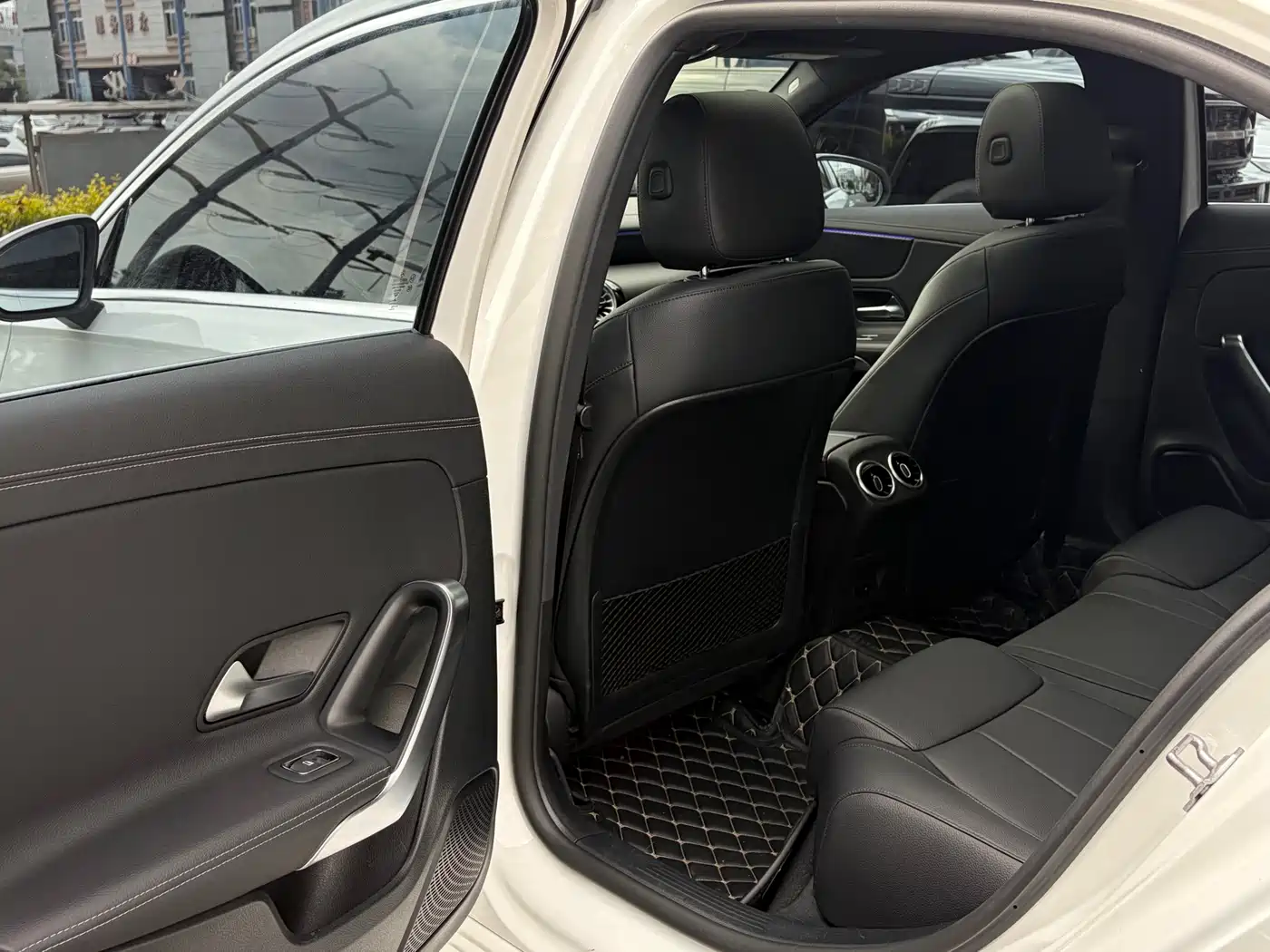 Mercedes-Benz A-Class 2022 A 200 L Sport Sedan Style фото 12