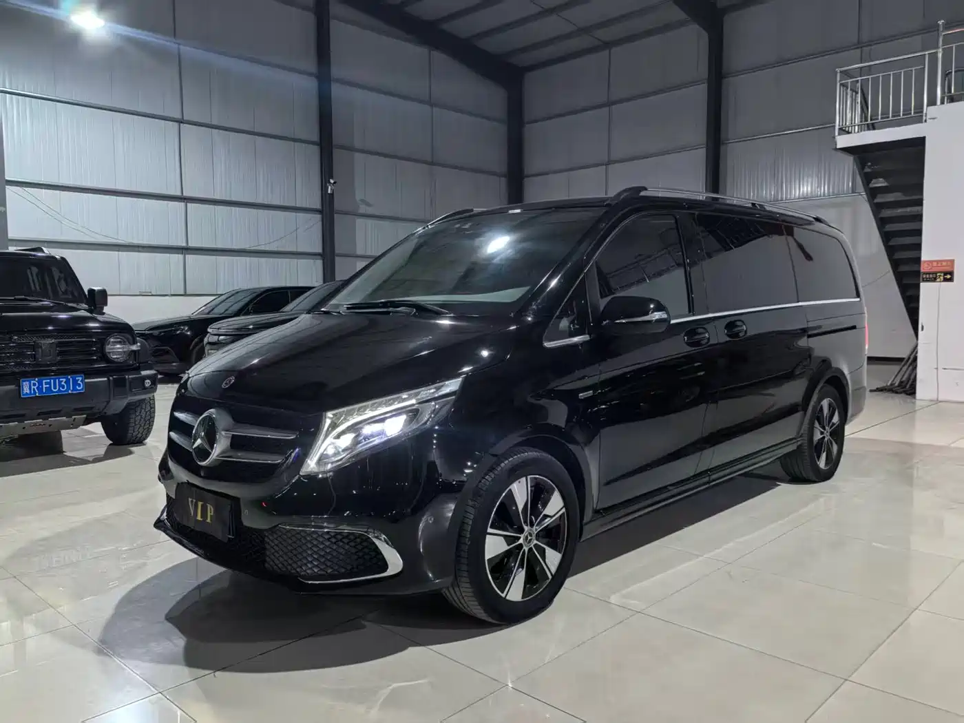 Mercedes-Benz V-Class 2021 V 260 Premium Edition фото 3