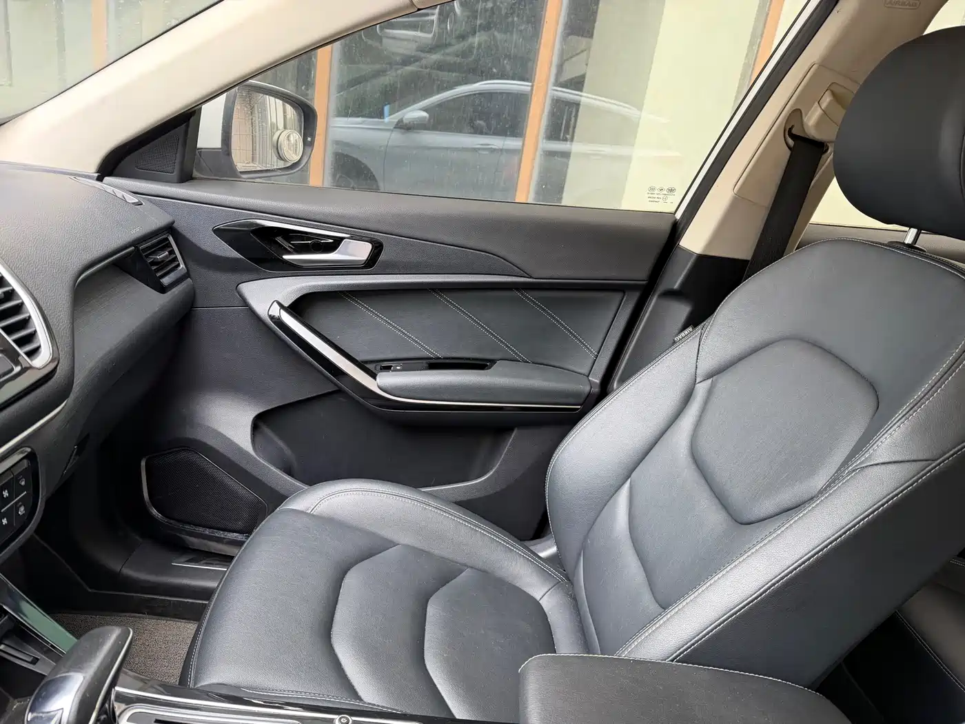 FAW Senya R9 2018 2018 1.2T Automatic Prestige Smart Delight