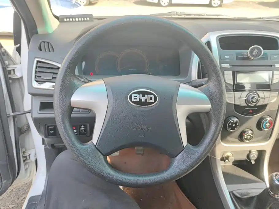 BYD F3 2015 2015 Energy-saving Edition 1.5L Manual Luxury