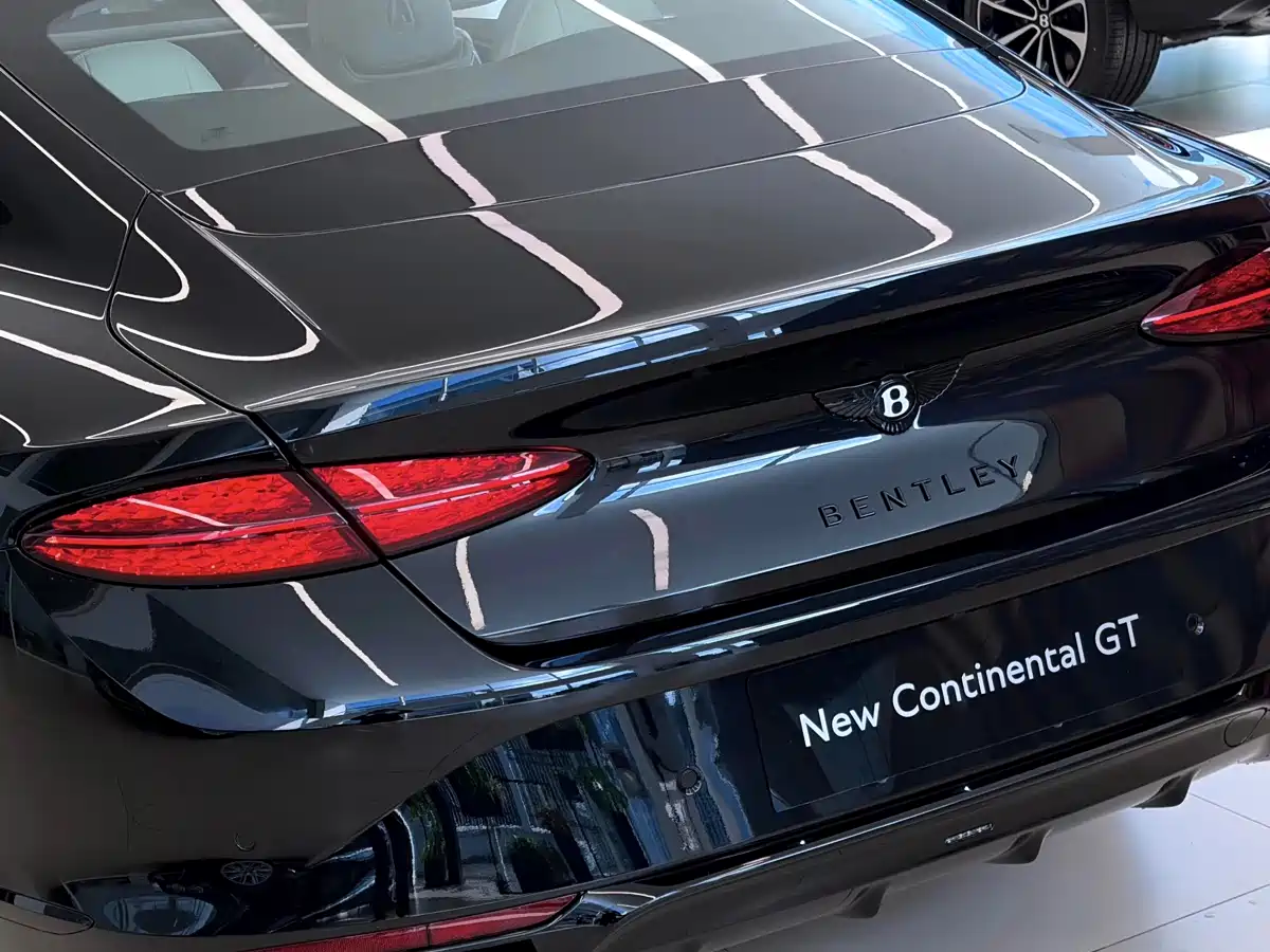 Bentley Continental Plug-in Hybrid 2026 GT Base Model фото 5