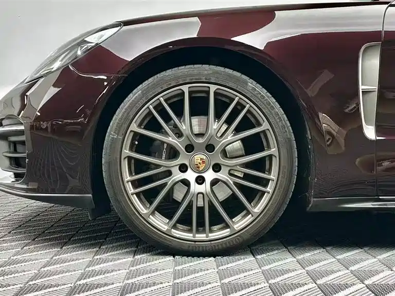 Porsche Panamera 2023 Panamera 4 Executive Long Wheelbase Platinum Edition 2.9T фото 8