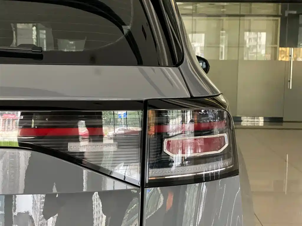 VOLKSWAGEN TUYUE