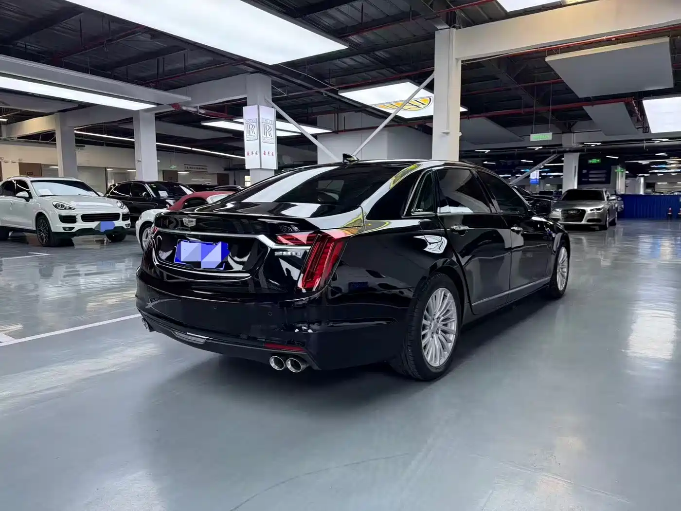 CADILLAC CT6