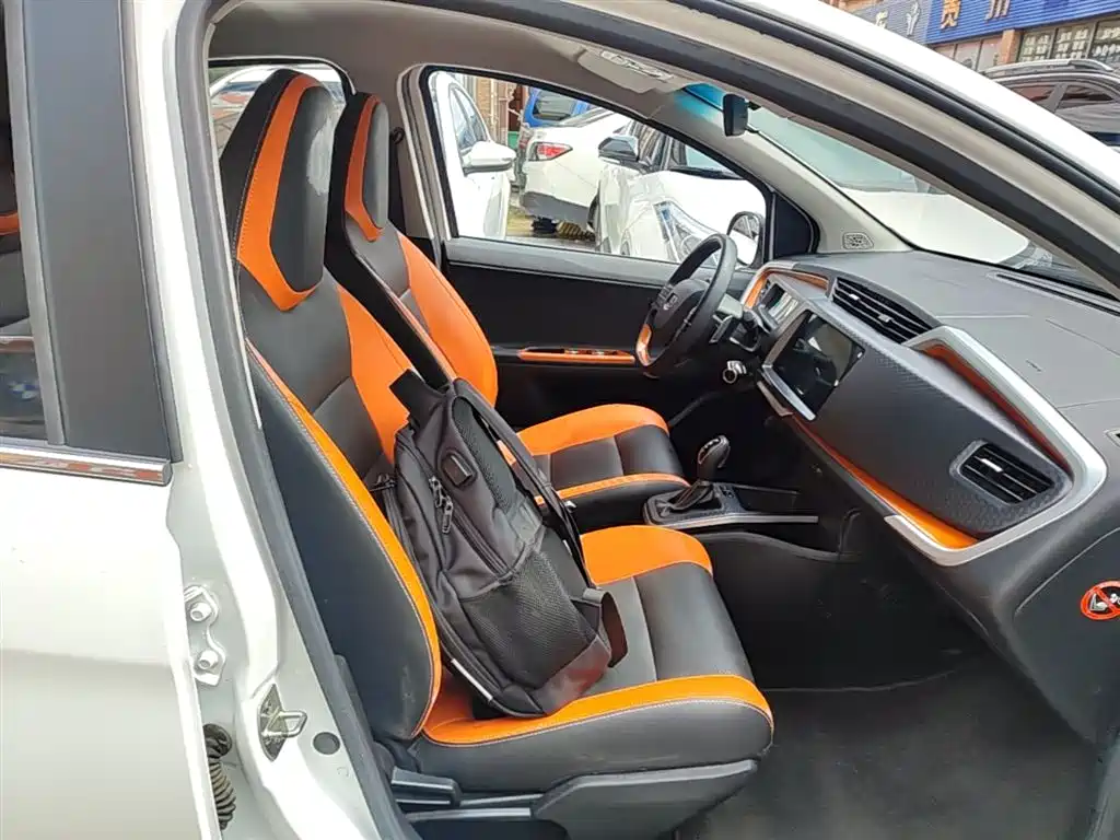 Geely Yuanjing X1 2018 2017 1.3L Auto Fun Edition
