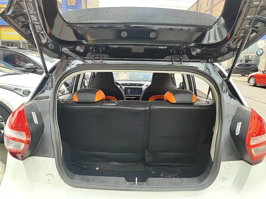 Geely Yuanjing X1 2018 2017 1.3L Auto Fun Edition
