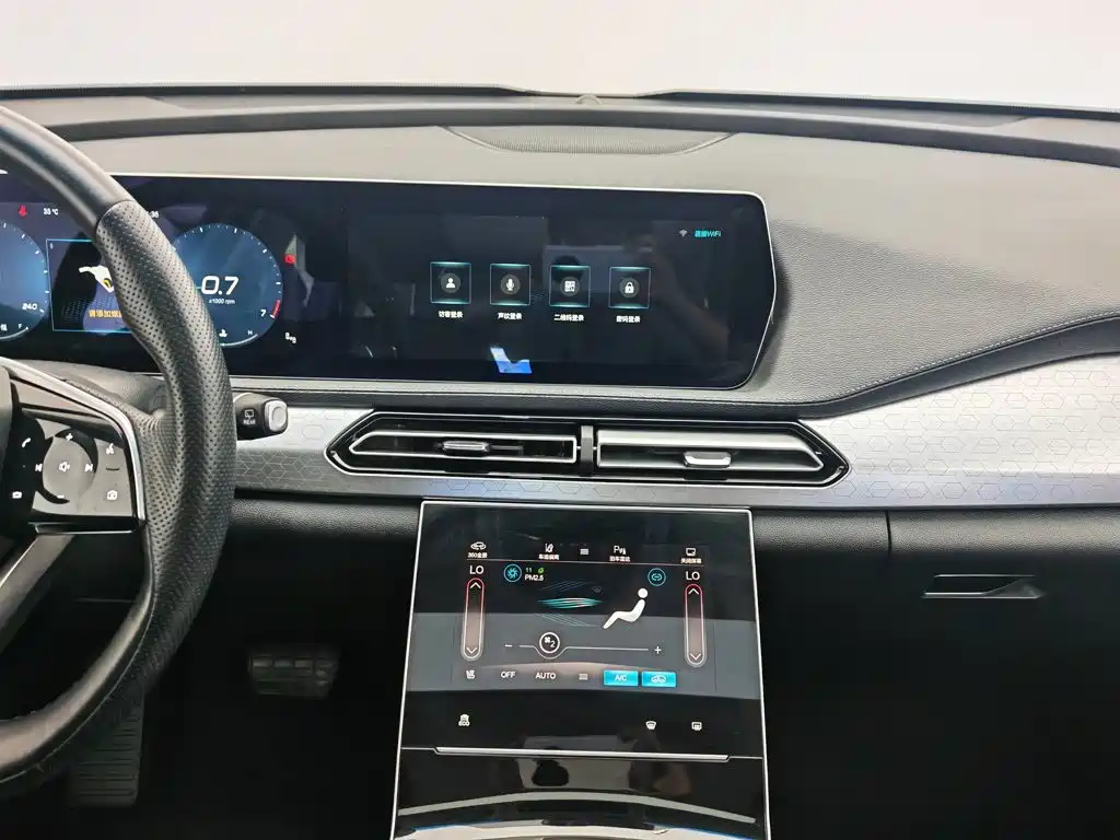 BAIC Beijing X7 2021 2020 1.5TD DCT Trend Edition
