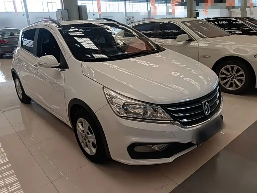 Baojun 310 2016 2016 1.2L Manual Luxury Type