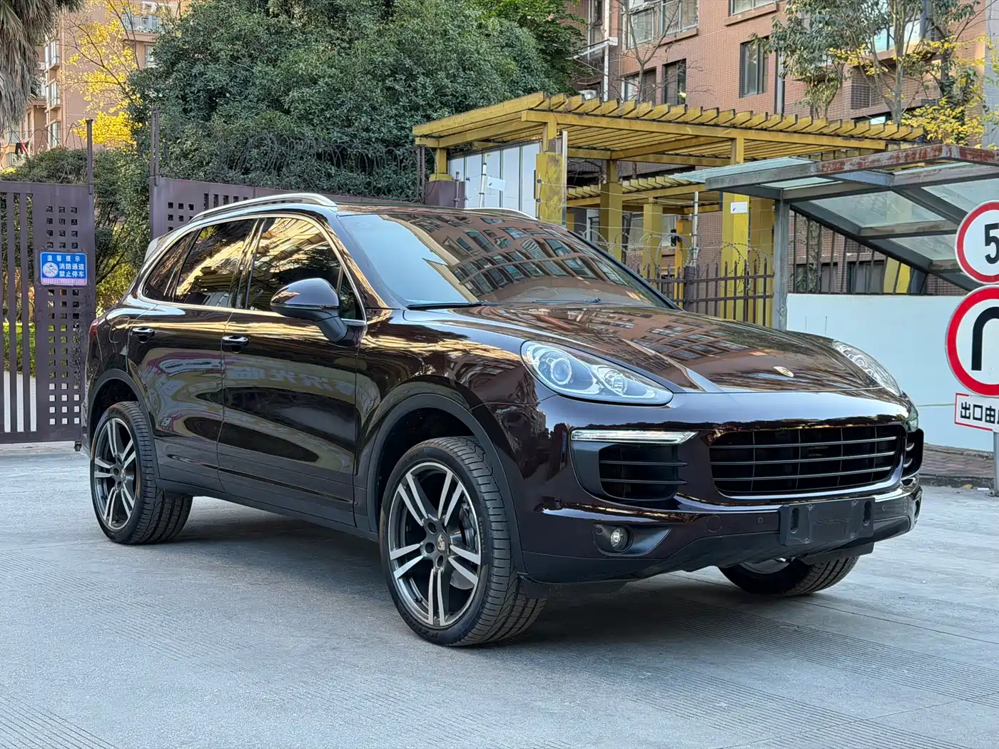 Porsche Cayenne 2015 Cayenne 3.0T фото 3