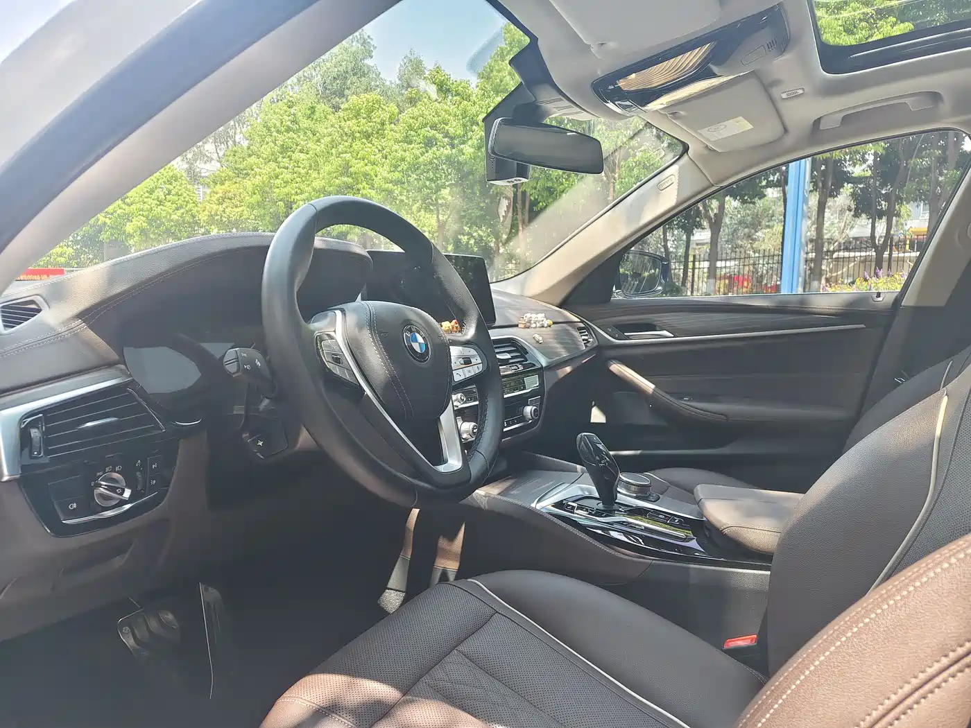 BMW 5 Series 2021 Facelift 530Li Leading M Sport Package фото 48