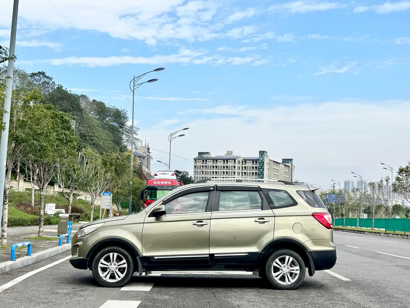 BAIC Huansu S3 2016 2016 1.5L Manual Luxury (China IV)
