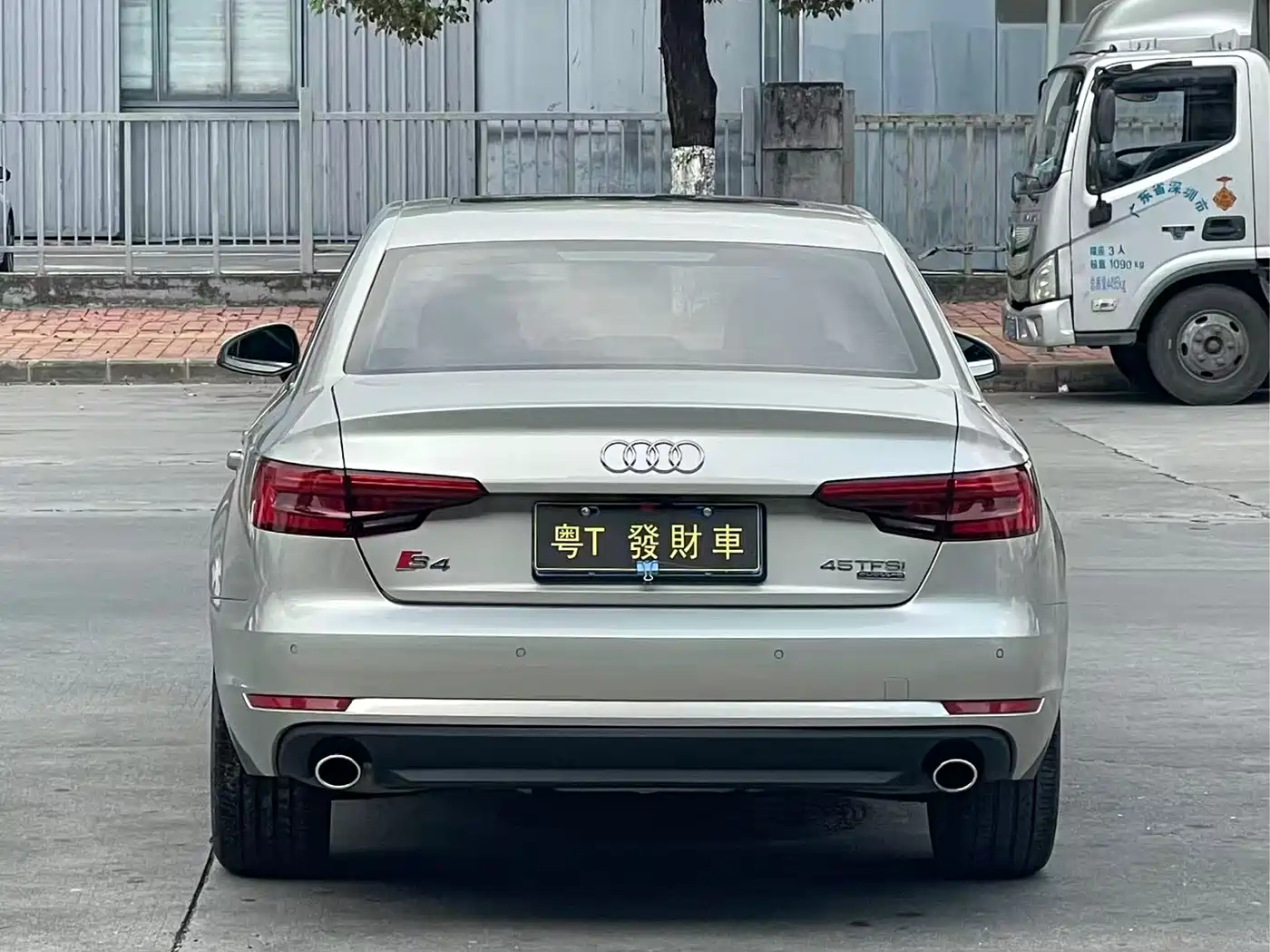 Audi A4L 2017 40 TFSI Fashion Edition фото 8