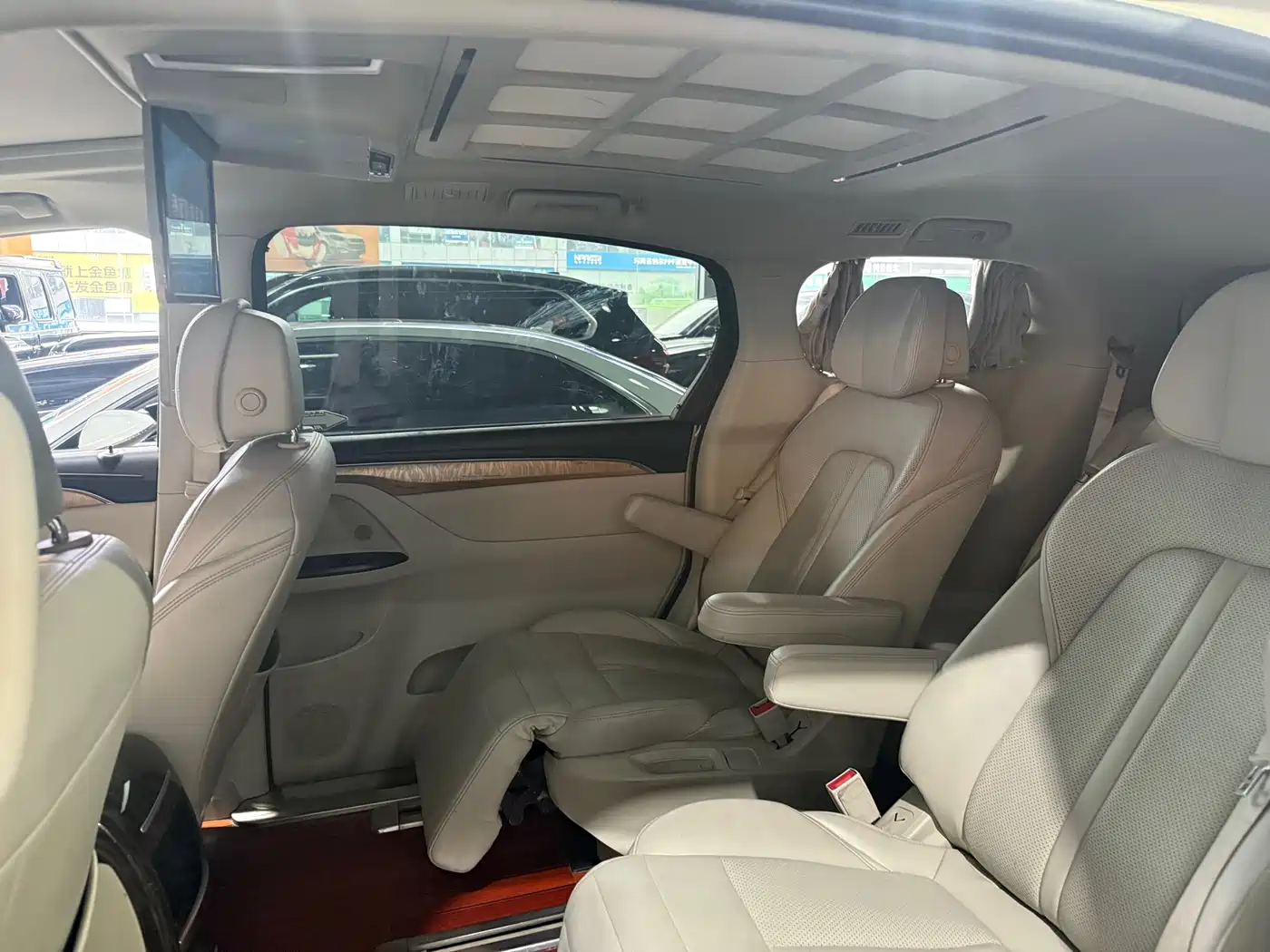 Buick GL8 2018 ES 28T Comfort Type China VI фото 3