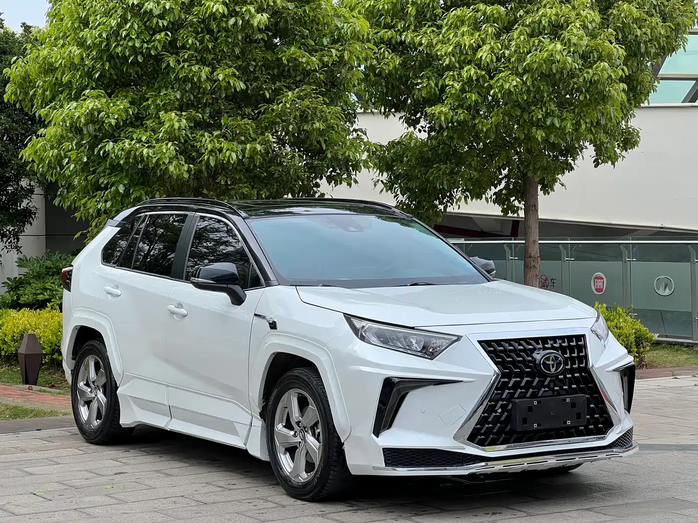 Toyota RAV4 Rongfang 2022 2.0L CVT 4WD Trend Plus Edition фото 3