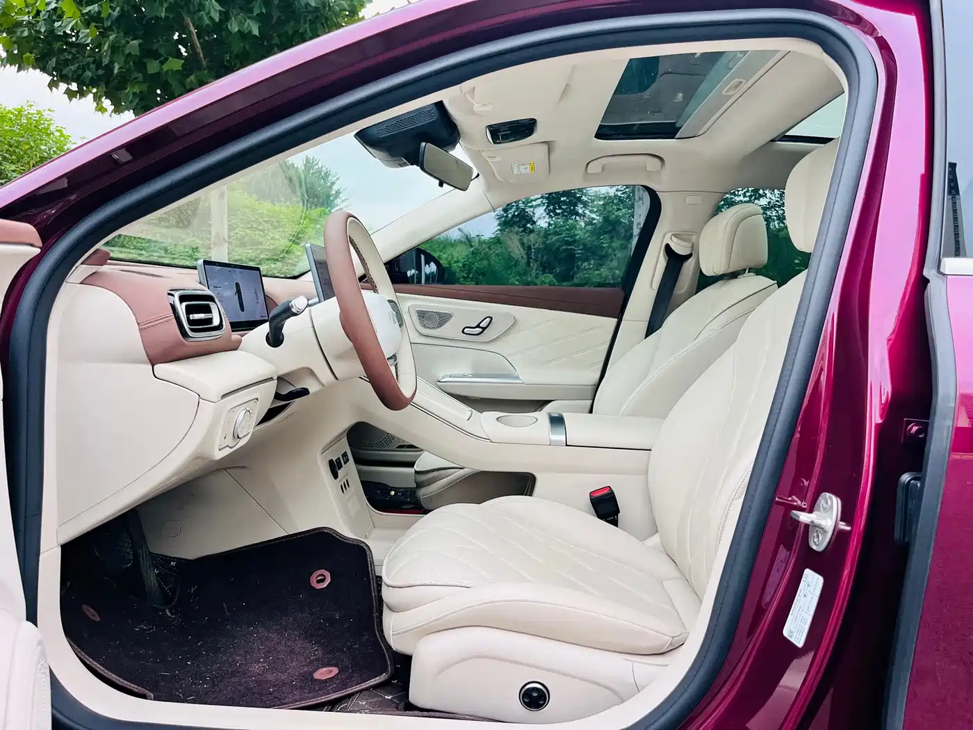 Chery Fengyun Fengyun A9L 2025 2025 Model 260 Extended Range Premium Edition
