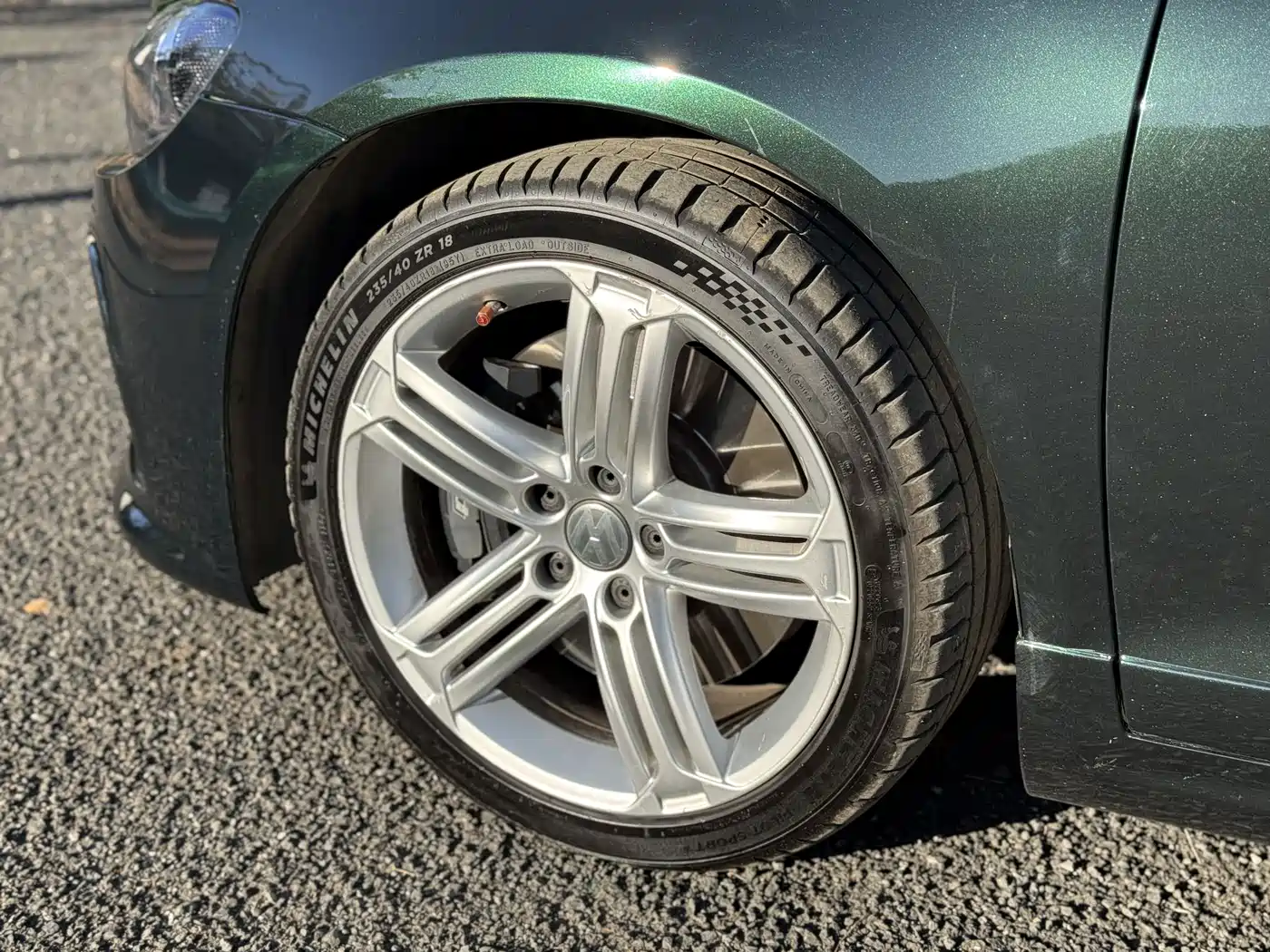 Volkswagen Scirocco 2011 Model R 2.0TSI фото 10