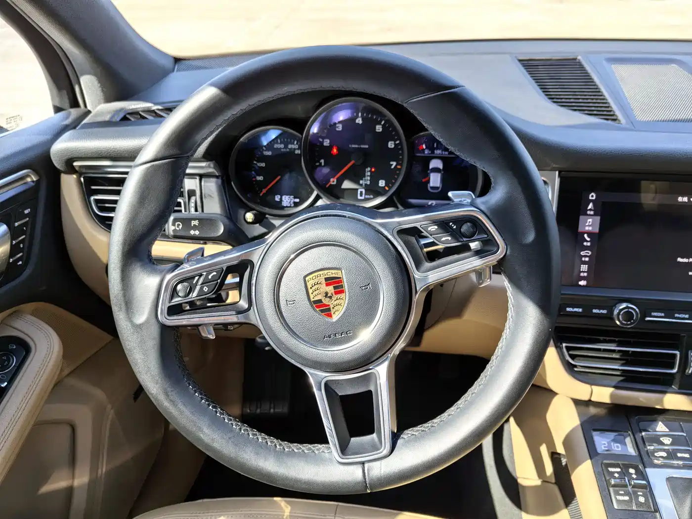 Porsche Macan 2018 Macan 2.0T фото 17