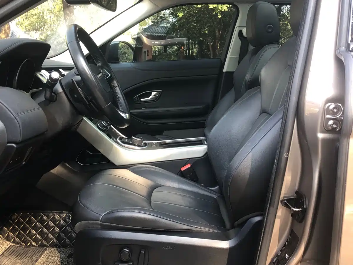 Land Rover Range Rover Evoque 2017 2.0T SE Smart Shine Edition фото 15