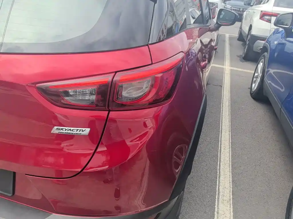 Фото 8 - Mazda CX-3
