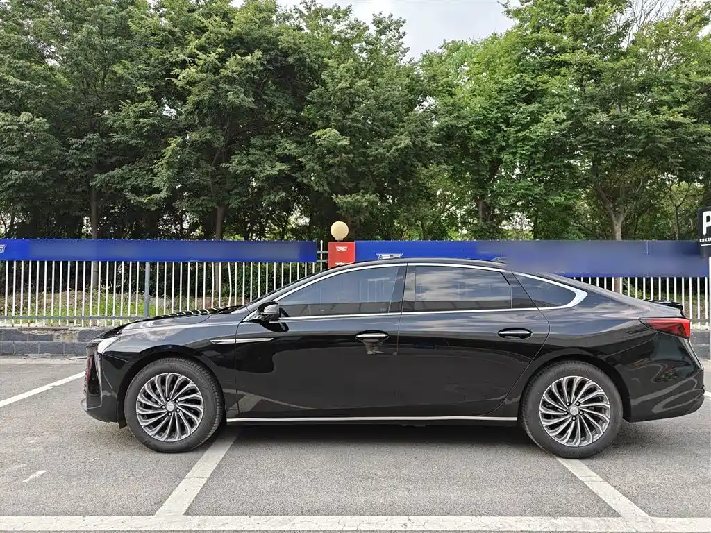 BUICK LACROSSE