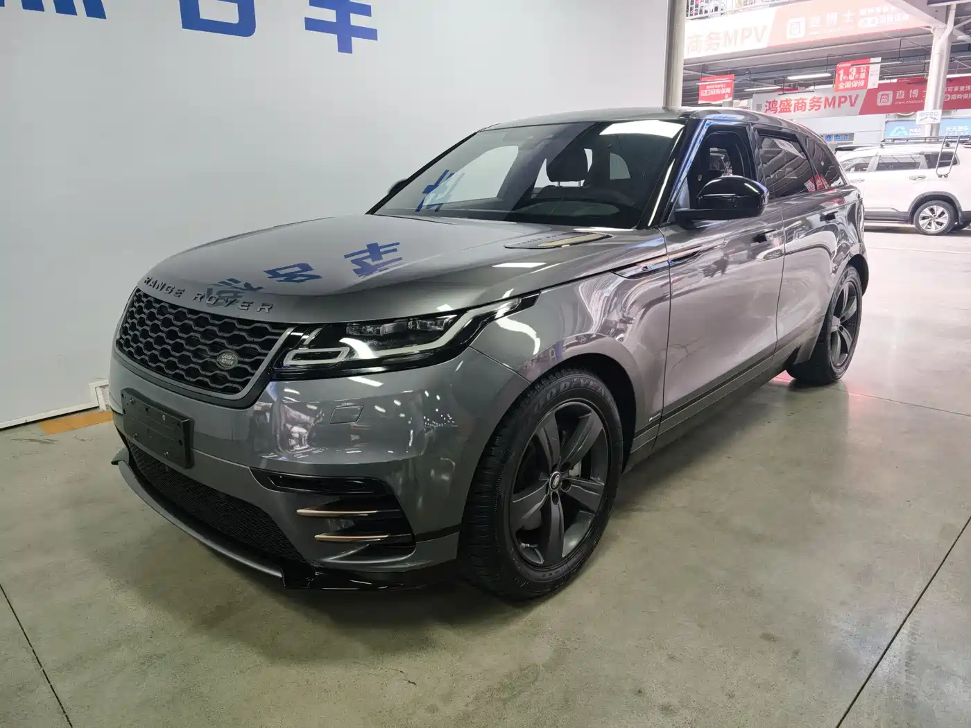 Фото 1 - Land Rover Range Rover Velar