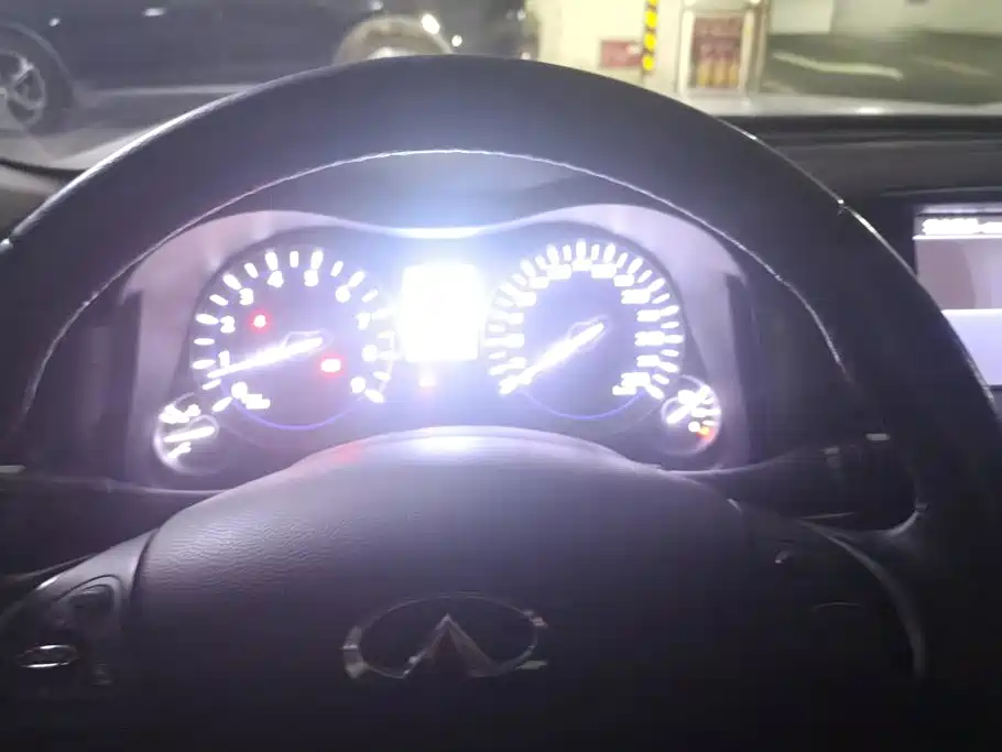 Infiniti Q70 2016 2015 Q70L 2.5L Enjoyment Edition