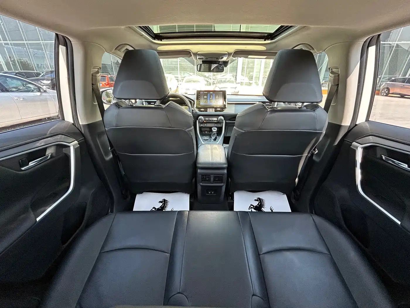 Toyota RAV4 Rongfang 2020 Hybrid 2.5L E-CVT 4WD Elite PLUS фото 9