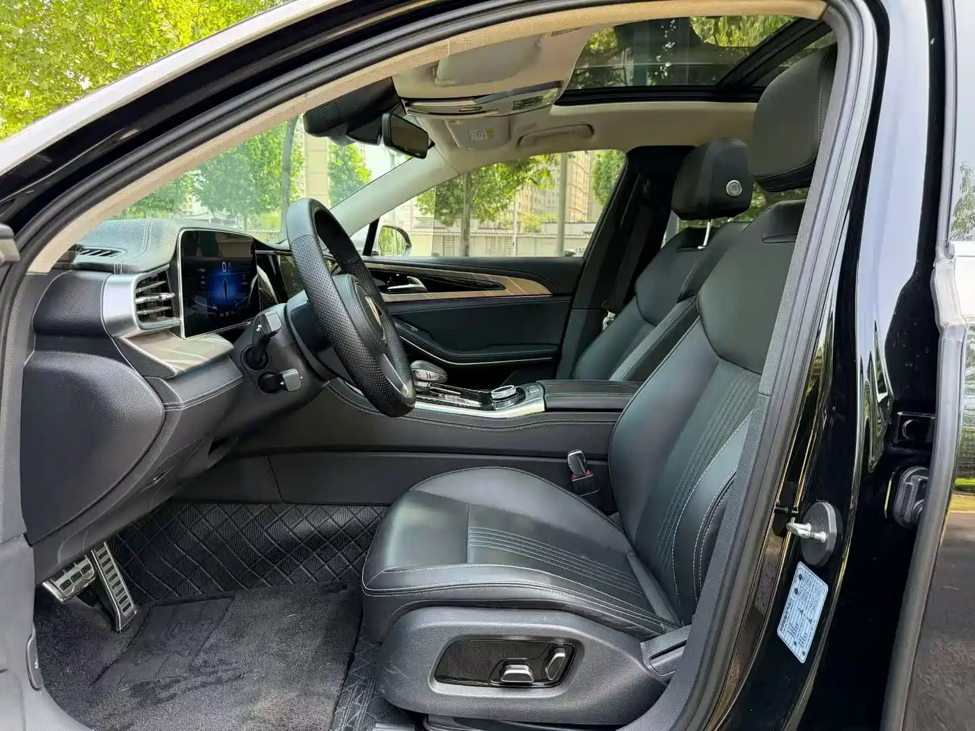 Hongqi H9 2022 2.0T Smart Connect Flag Joy Edition фото 4