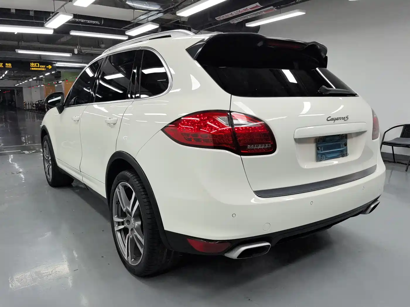 Porsche Cayenne 2011 Cayenne S 4.8L фото 16