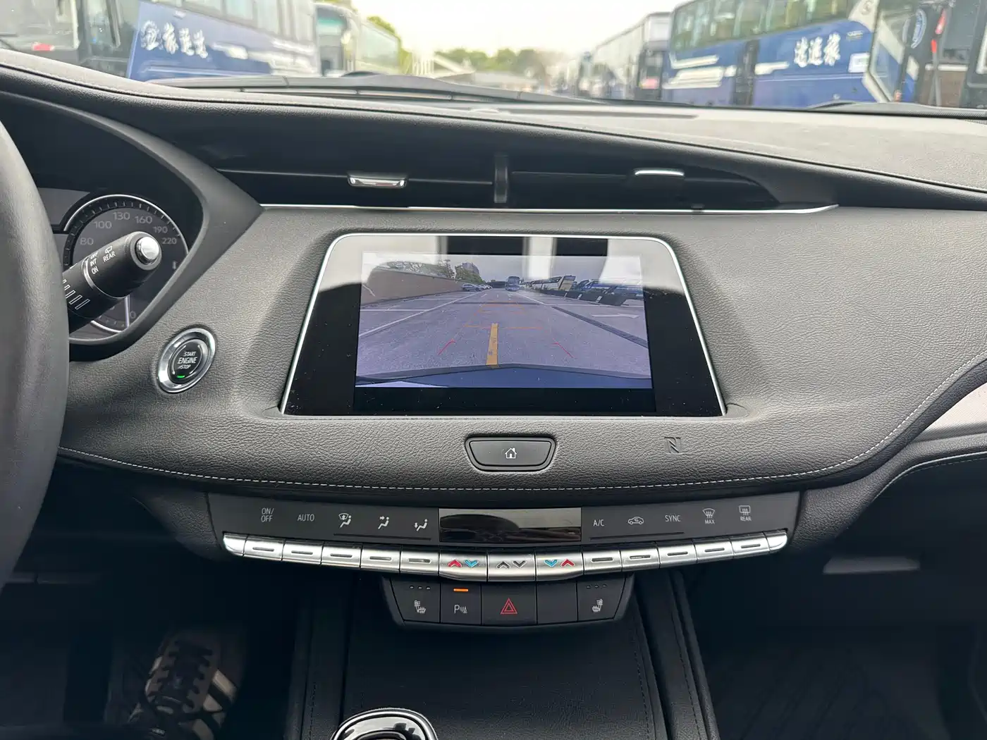 Cadillac XT4 2020 Facelift 28T 2WD Leading фото 17