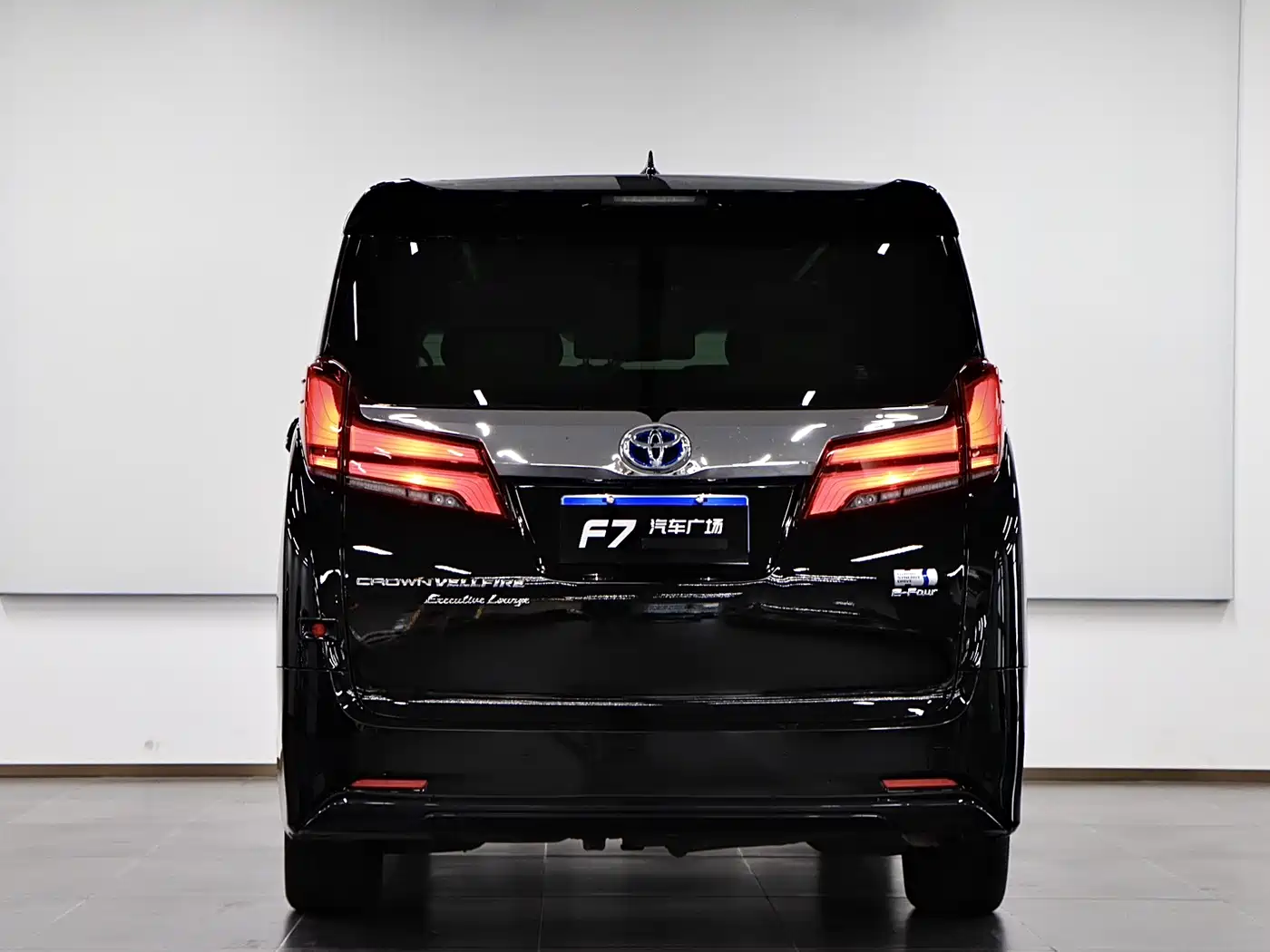 Toyota Vellfire 2021 Crown Hybrid 2.5L HV Supreme Edition фото 5