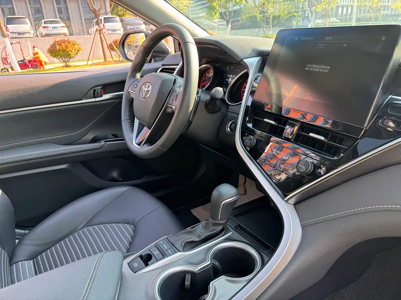Toyota Camry 2022 2.0S Knight Edition фото 11