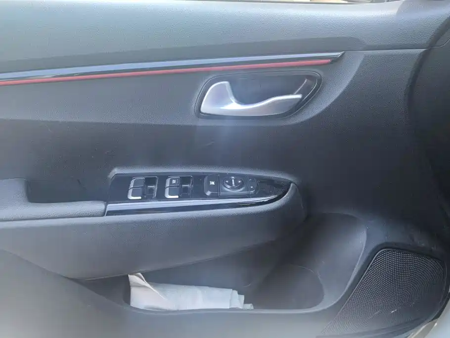 Kia KX CROSS 2019 2018 1.6L Automatic Smart Sunroof Edition