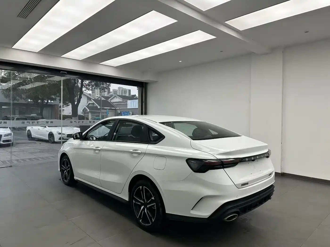 GEELY AUTOMOBILE BINRUI