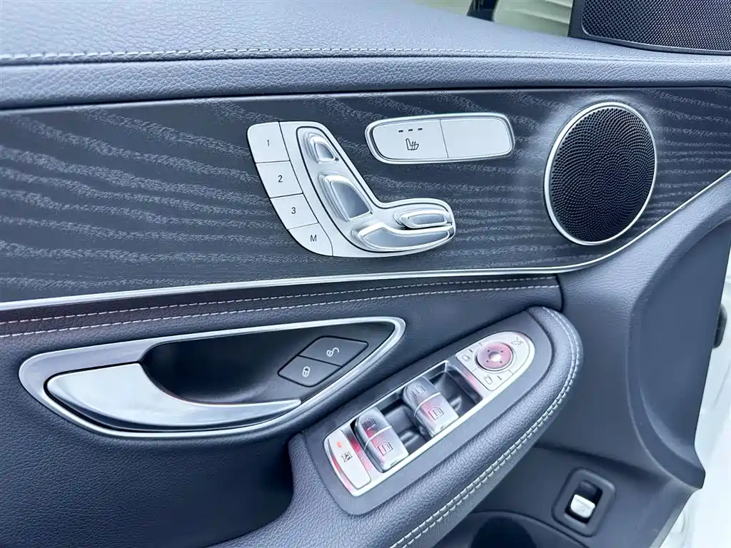 Mercedes-Benz C-Class 2020 Facelift C 260 L Sport фото 6