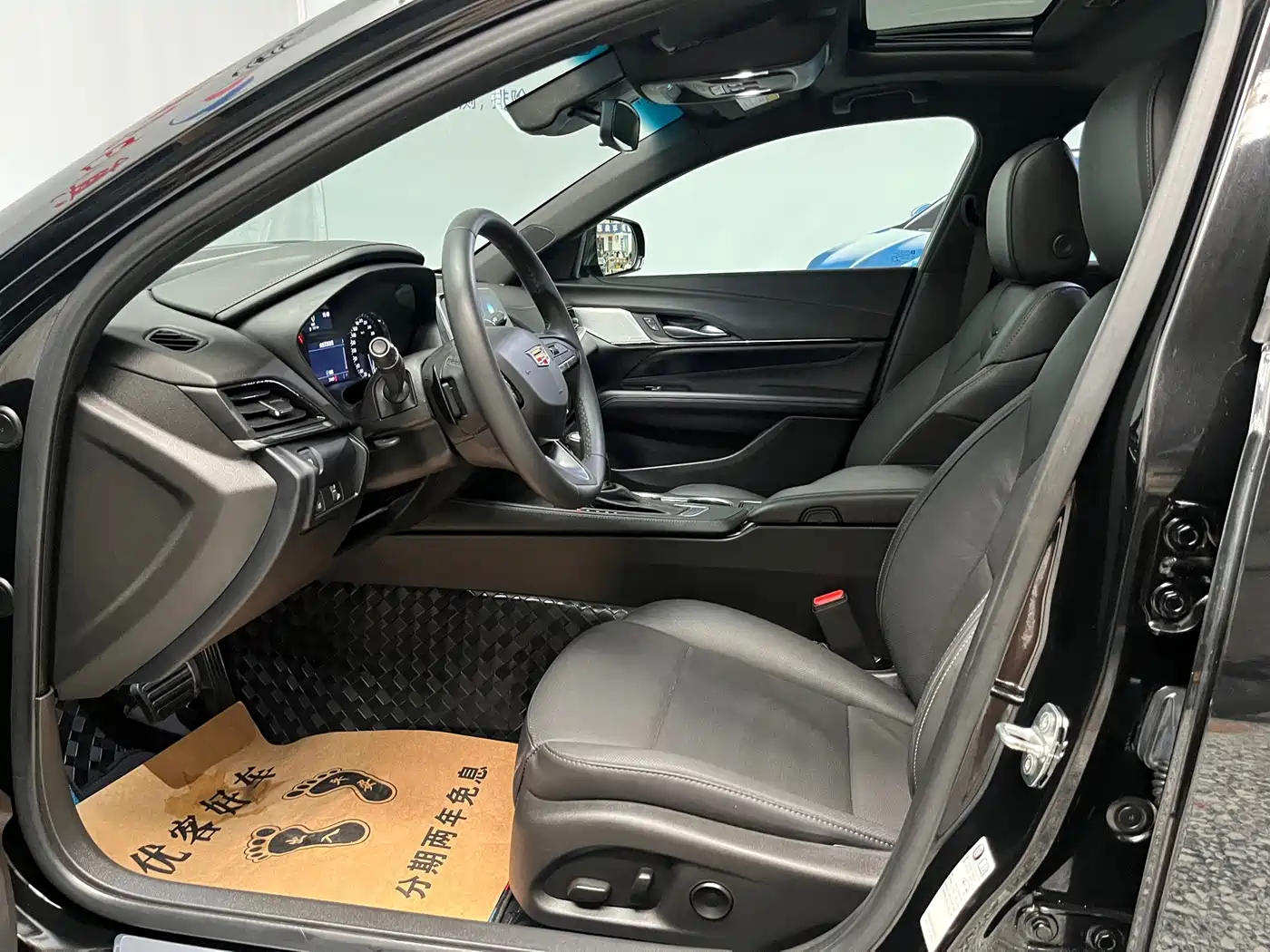 Cadillac CT4 2024 2023 25T Luxury Model