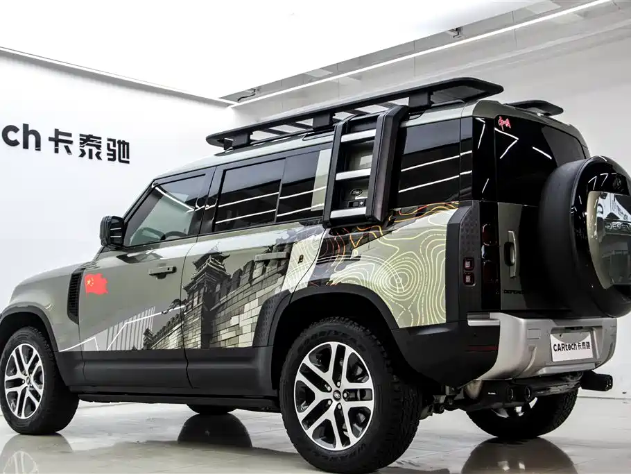 Land Rover Defender 2023 Facelift 110 3.0T P400 Dark Special Edition фото 7