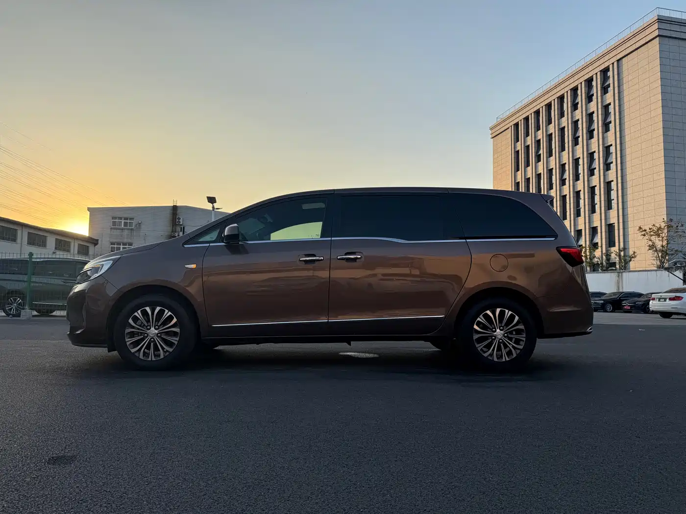 Buick GL8 2020 Model Land Business Class 652T Luxury фото 19