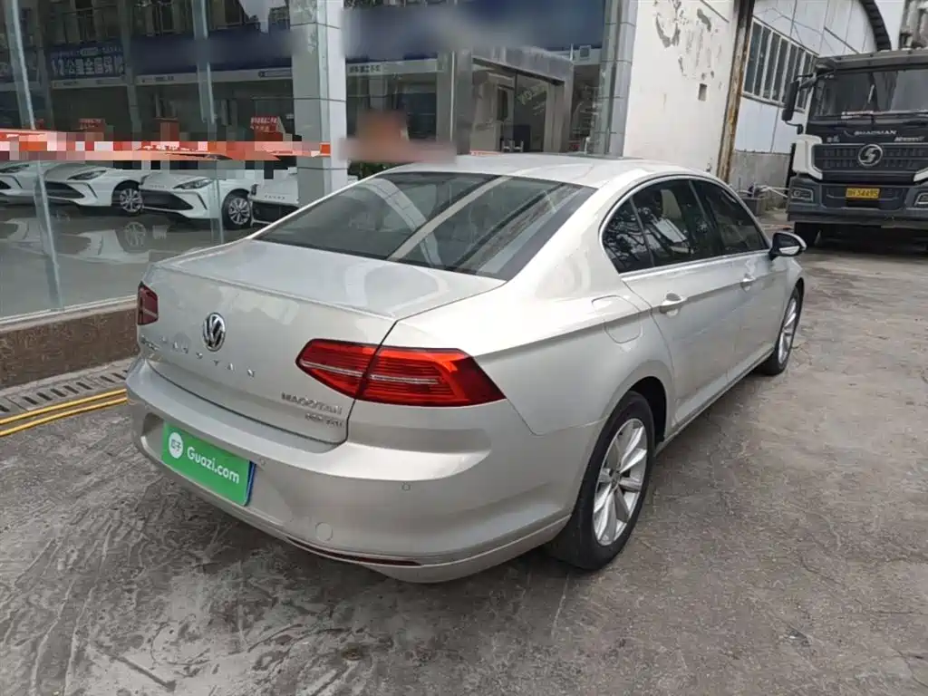 Volkswagen Magotan 2018 330TSI DSG Leading фото 7