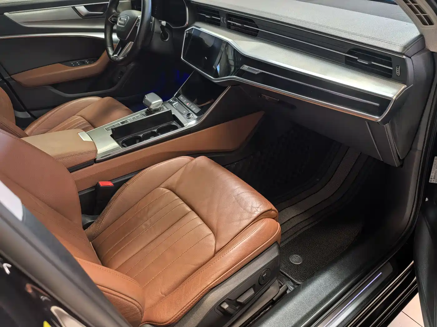Audi A6L 2021 45 TFSI Exclusive Elegance фото 11