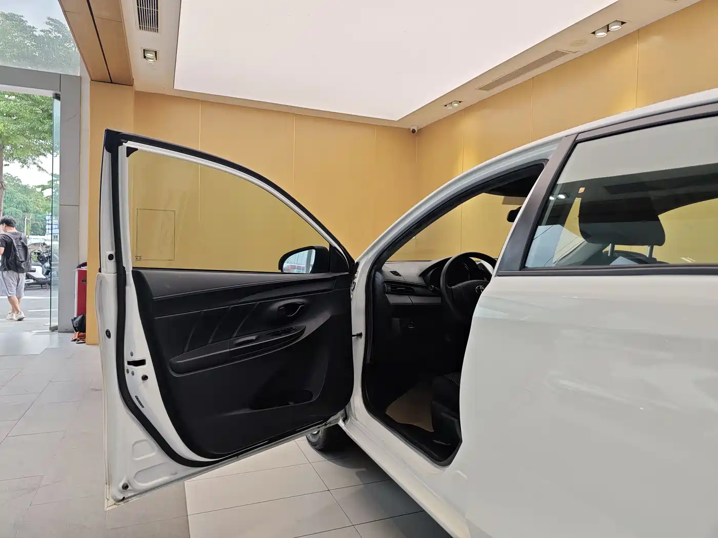 Toyota Vios 2017 1.5L CVT Pioneer фото 7