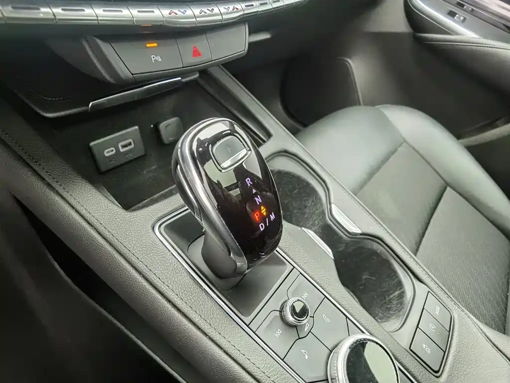 Cadillac XT4 2021 28T FWD Technology Edition фото 13