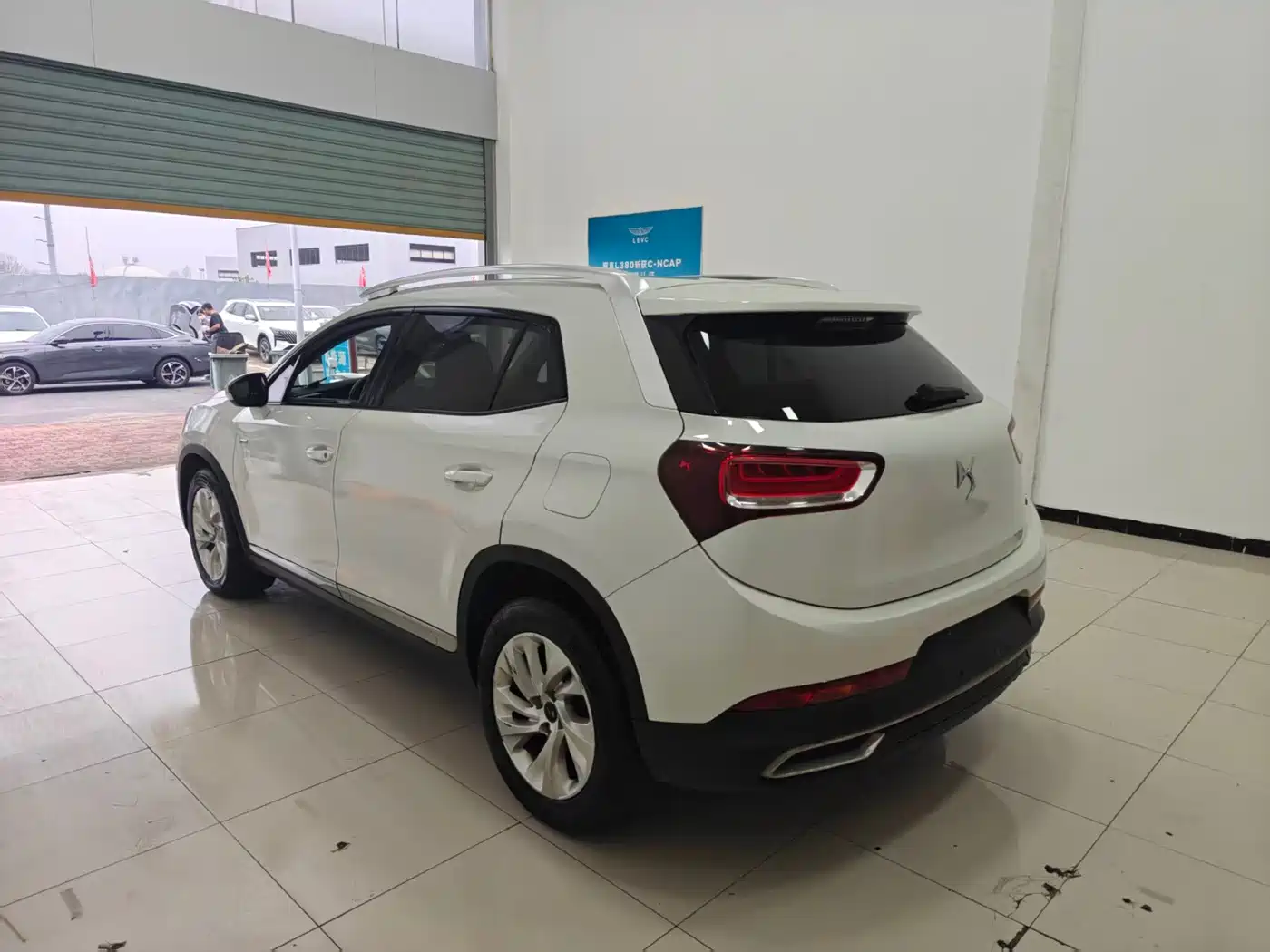 DS 6 2015 2016 1.6T Elegance THP160