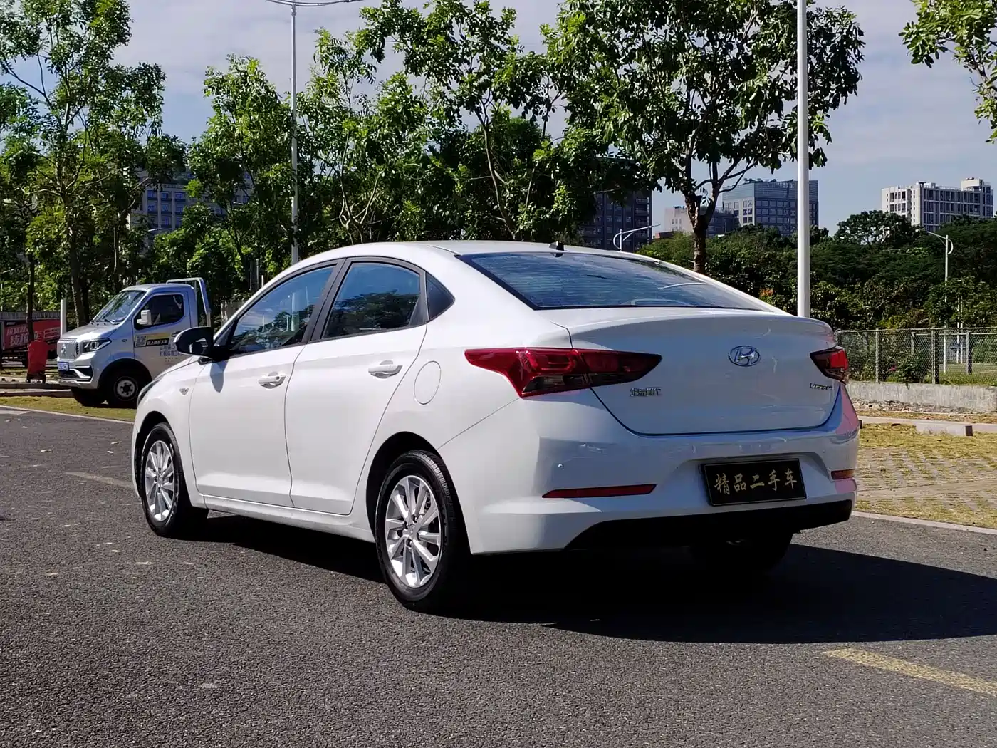Hyundai Verna 2016 1.4L Automatic Cool Edition GLS фото 20