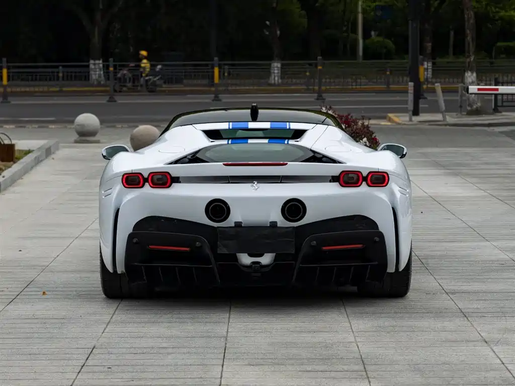 Ferrari SF90 2023 2020 3.9T V8 Stradale